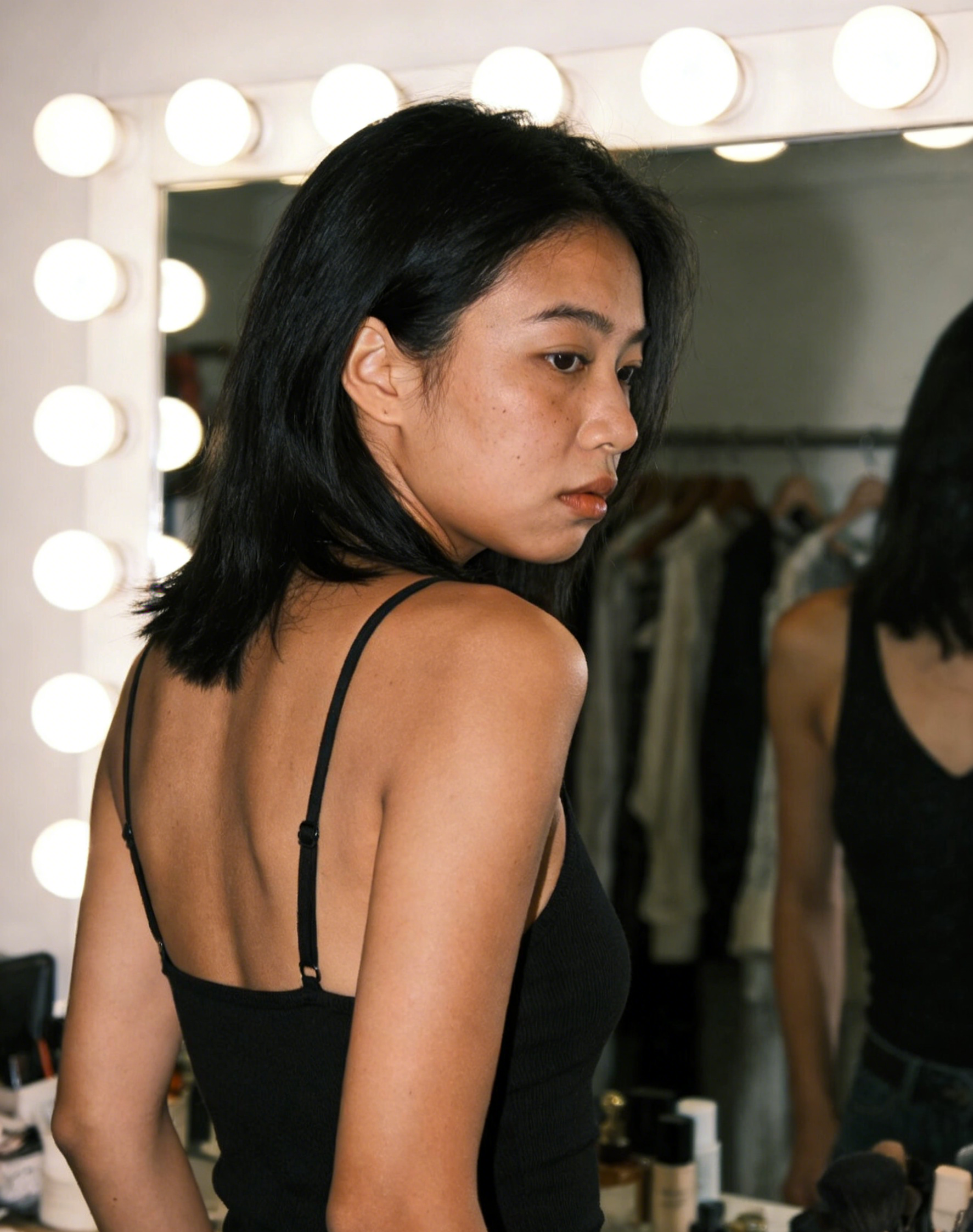 Victoria Beauty GLOW² 微米毛孔槍儀器 - 360 度雙螺旋噴射結合負壓真空無創深層清潔技術Victoria Beauty GLOW² micro-pore gun device - 360-degree spiral micro-jet and vacuum suction for deep pore cleansing