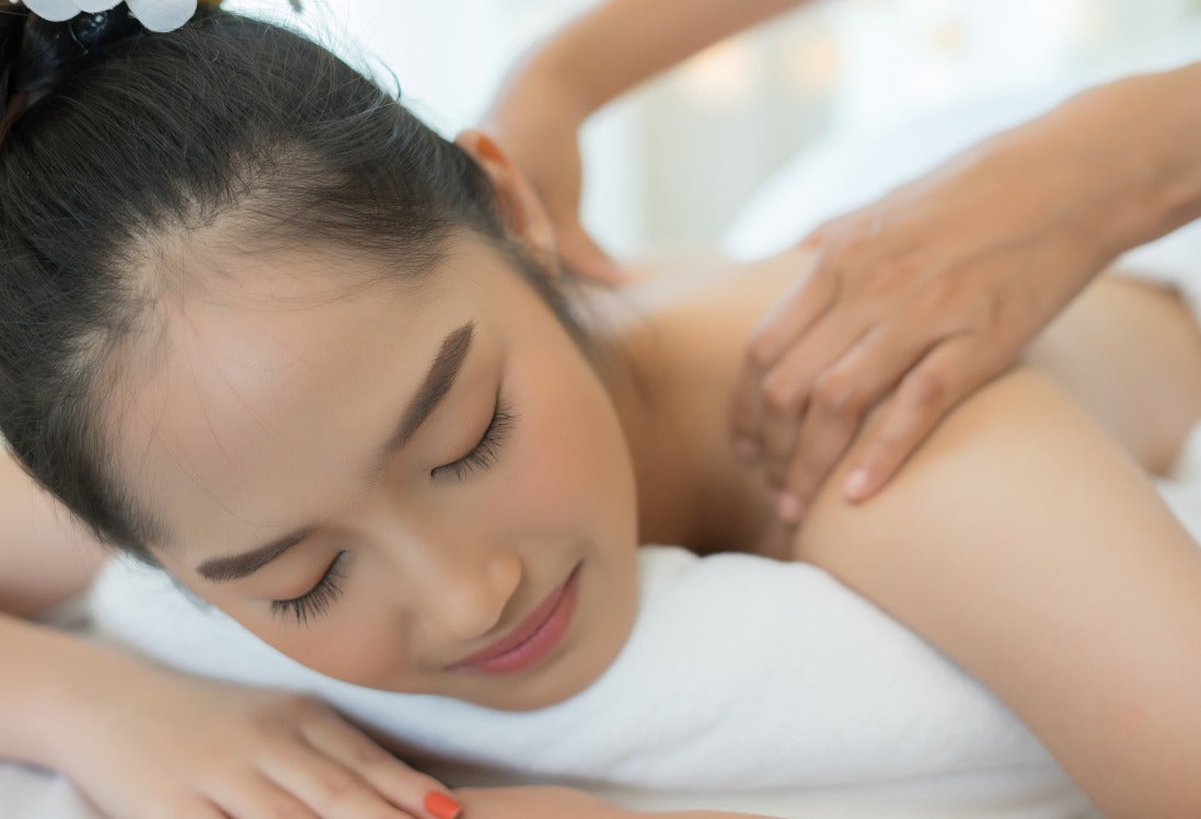 Victoria Beauty香港美容院GLOW² 深層潔淨加DEP® 無針精華導入加 SMAS營養精華深層美白肌膚療程Victoria Beauty Hong Kong GLOW² Deep Cleansing Combined with DEP® Needle-free Essence Introduction and SMAS Nourishing Essence Deep Whitening Skin Treatment